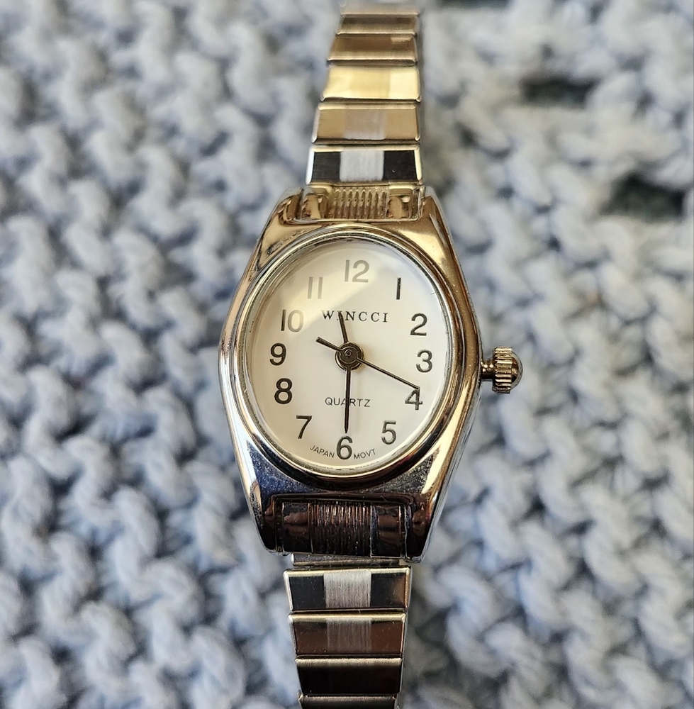*2/10$*Vintage look Wincii quartz watch